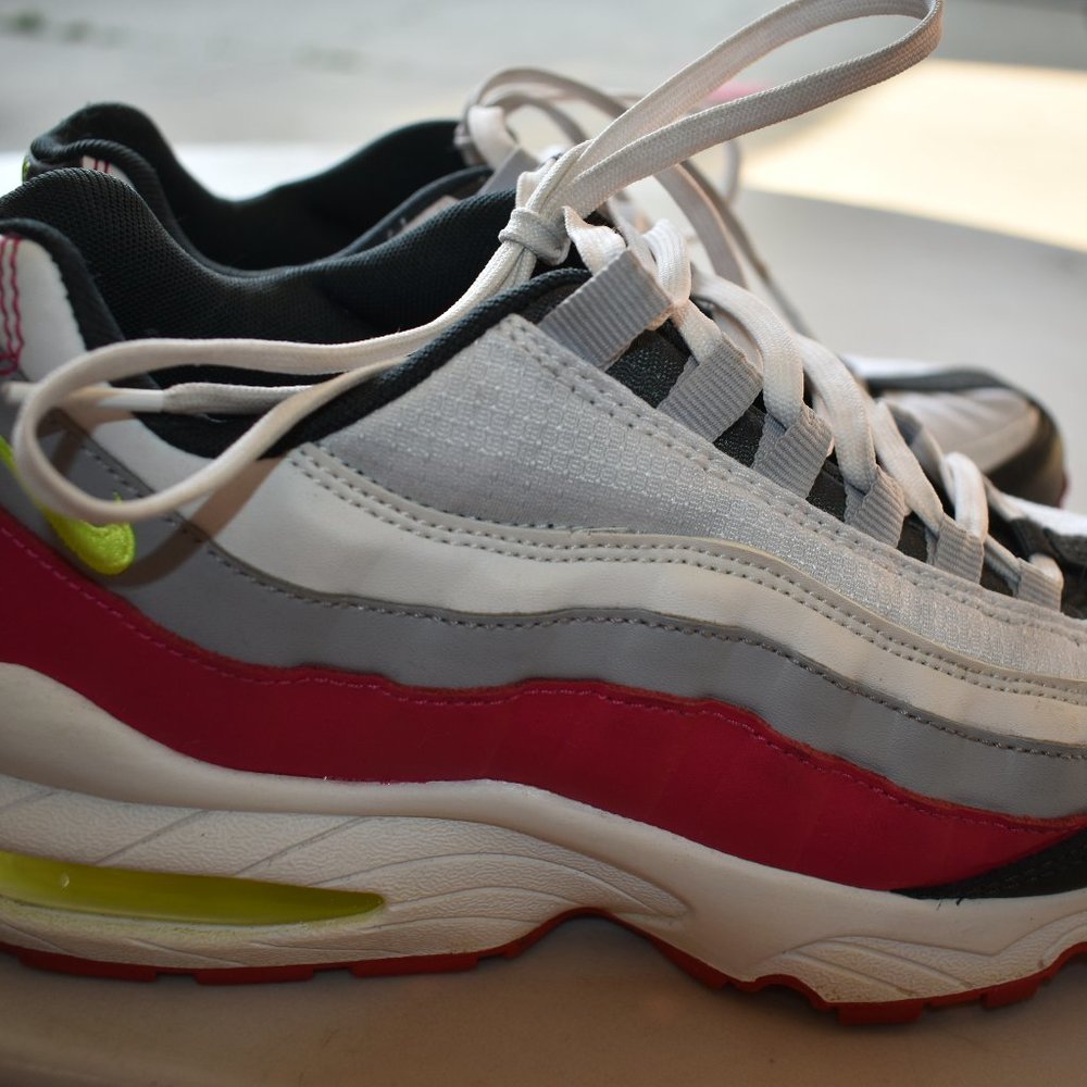 Nike Youth Red Gray White Air Max 95 SZ 6
